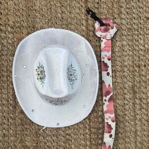 White Rhinestone Cowboy Hat with Strap pink and white cow belt size small